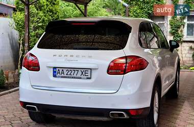 Внедорожник / Кроссовер Porsche Cayenne 2013 в 