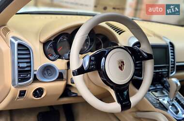 Внедорожник / Кроссовер Porsche Cayenne 2013 в 