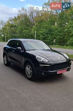 Позашляховик / Кросовер Porsche Cayenne 2015 в Горохові