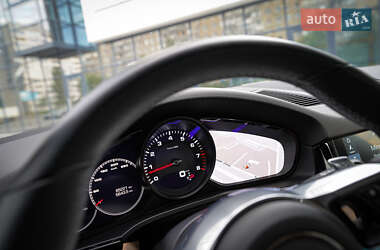 Внедорожник / Кроссовер Porsche Cayenne 2019 в 