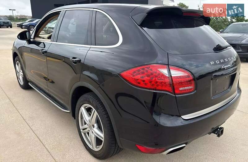Внедорожник / Кроссовер Porsche Cayenne 2013 в Мукачево