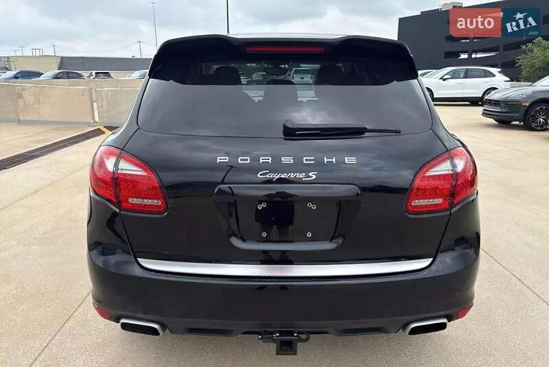 Внедорожник / Кроссовер Porsche Cayenne 2013 в Мукачево