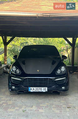 Внедорожник / Кроссовер Porsche Cayenne 2013 в 