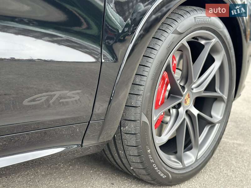 Позашляховик / Кросовер Porsche Cayenne 2024 в Києві