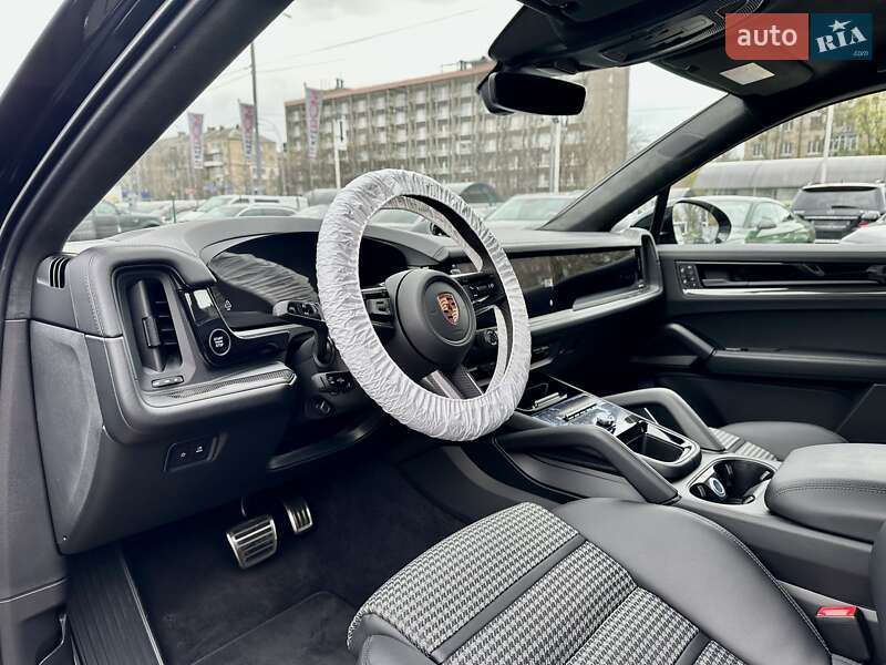 Позашляховик / Кросовер Porsche Cayenne 2024 в Києві