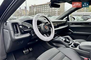 Внедорожник / Кроссовер Porsche Cayenne 2024 в 