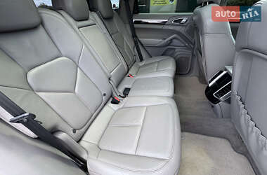 Внедорожник / Кроссовер Porsche Cayenne 2013 в 