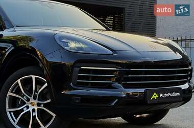 Позашляховик / Кросовер Porsche Cayenne 2021 в 