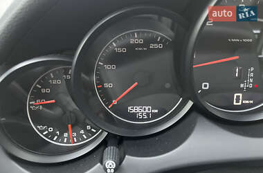 Позашляховик / Кросовер Porsche Cayenne 2012 в 
