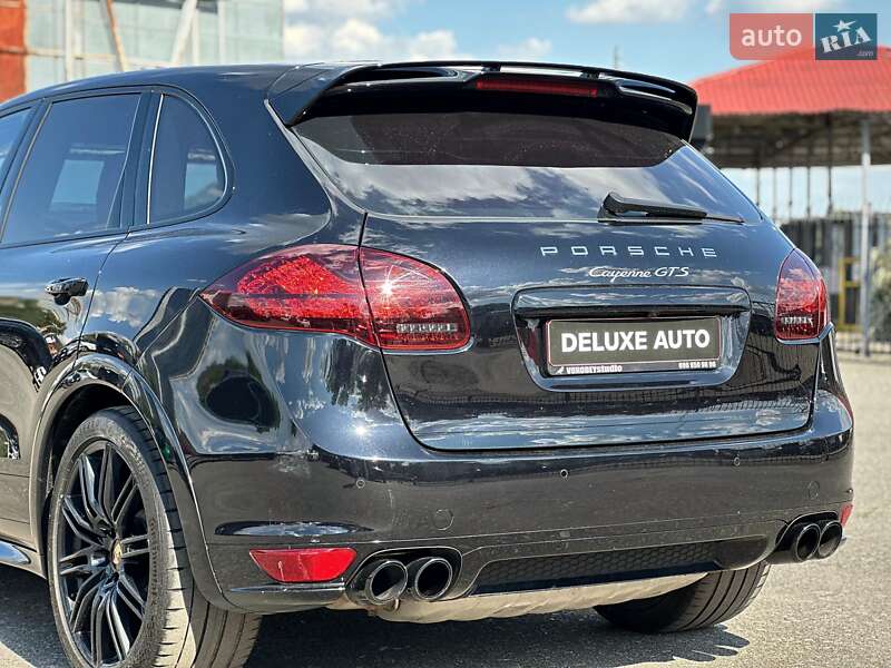 Внедорожник / Кроссовер Porsche Cayenne 2014 в Киеве