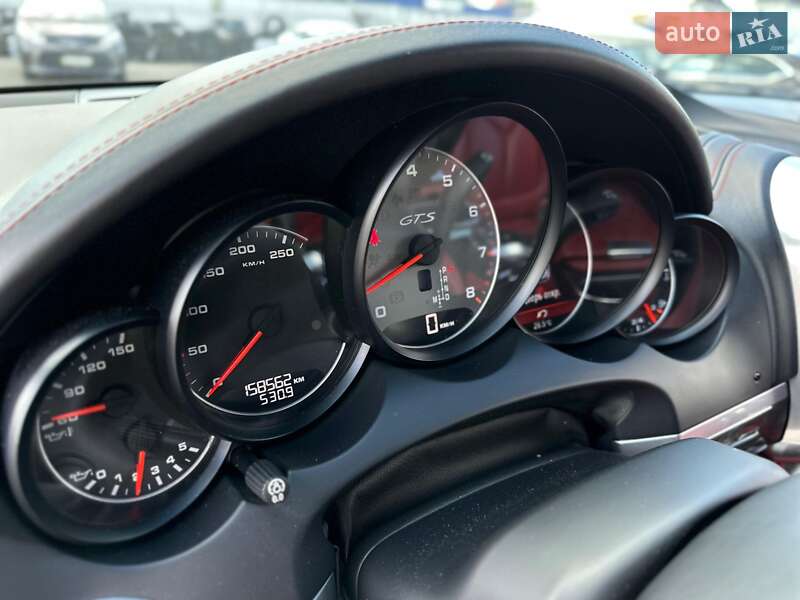 Внедорожник / Кроссовер Porsche Cayenne 2014 в Киеве