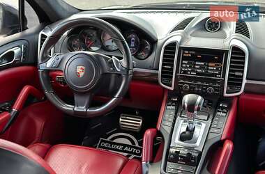 Внедорожник / Кроссовер Porsche Cayenne 2014 в 