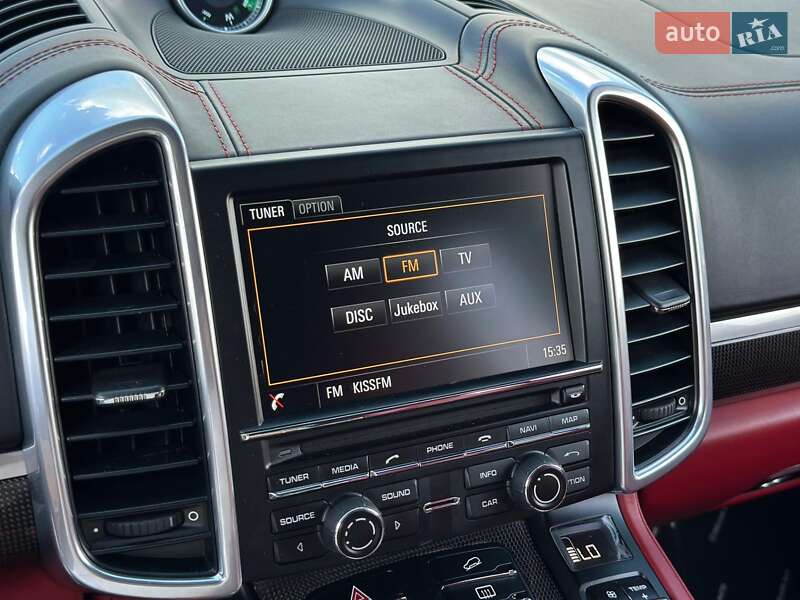 Внедорожник / Кроссовер Porsche Cayenne 2014 в Киеве