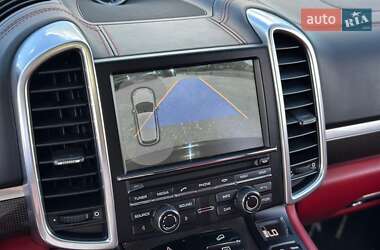 Внедорожник / Кроссовер Porsche Cayenne 2014 в 