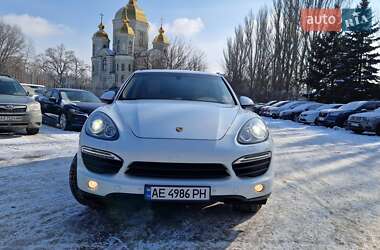Внедорожник / Кроссовер Porsche Cayenne 2013 в 