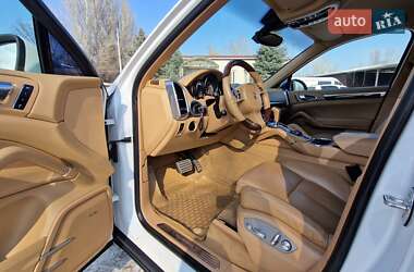 Внедорожник / Кроссовер Porsche Cayenne 2013 в 