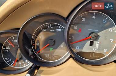 Внедорожник / Кроссовер Porsche Cayenne 2013 в 