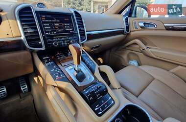 Внедорожник / Кроссовер Porsche Cayenne 2013 в 