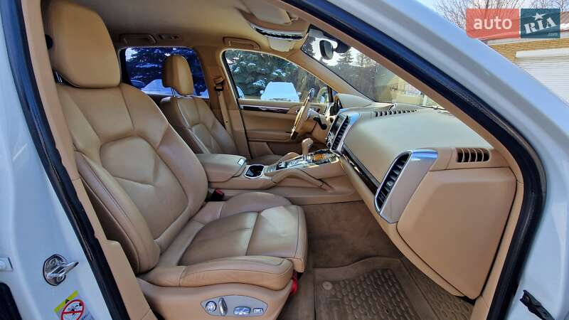 Внедорожник / Кроссовер Porsche Cayenne 2013 в Днепре