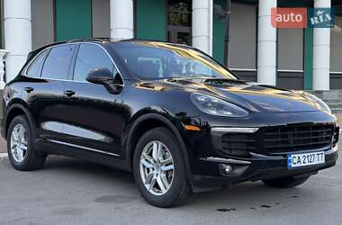 Внедорожник / Кроссовер Porsche Cayenne 2017 в 