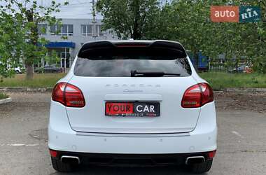 Внедорожник / Кроссовер Porsche Cayenne 2014 в 