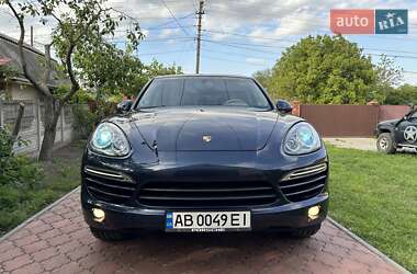 Внедорожник / Кроссовер Porsche Cayenne 2011 в 