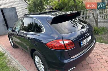 Внедорожник / Кроссовер Porsche Cayenne 2011 в 