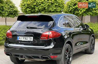 Позашляховик / Кросовер Porsche Cayenne 2010 в 