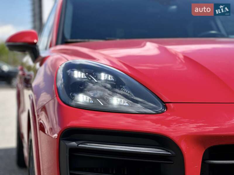 Позашляховик / Кросовер Porsche Cayenne 2021 в Києві
