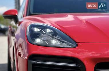 Внедорожник / Кроссовер Porsche Cayenne 2021 в 