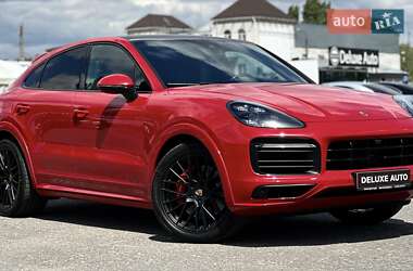 Внедорожник / Кроссовер Porsche Cayenne 2021 в 
