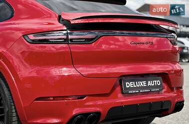 Внедорожник / Кроссовер Porsche Cayenne 2021 в 