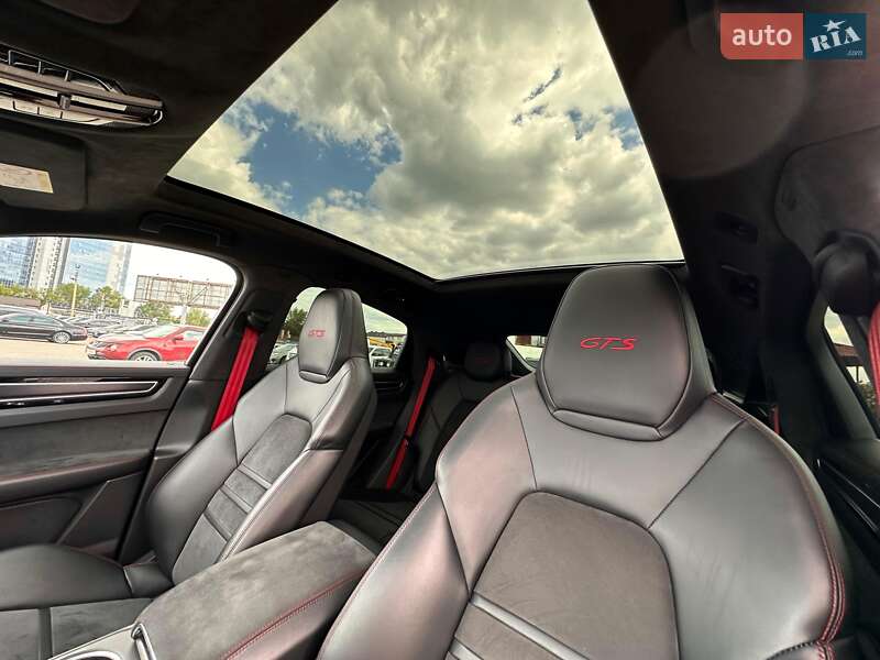 Позашляховик / Кросовер Porsche Cayenne 2021 в Києві