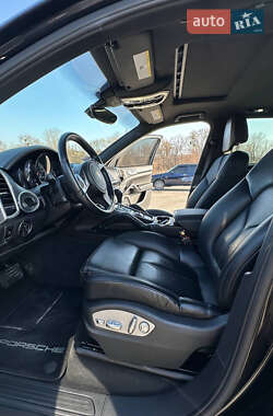 Позашляховик / Кросовер Porsche Cayenne 2012 в 