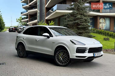 Внедорожник / Кроссовер Porsche Cayenne 2021 в Львове