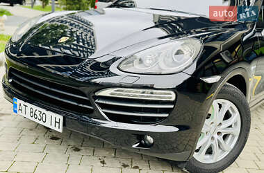 Внедорожник / Кроссовер Porsche Cayenne 2011 в 