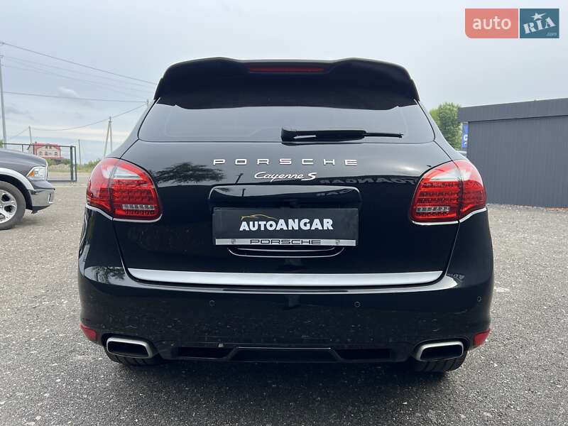 Внедорожник / Кроссовер Porsche Cayenne 2010 в Киеве фото 6 Внедорожник / Кроссовер Porsche Cayenne 2010 в Киеве