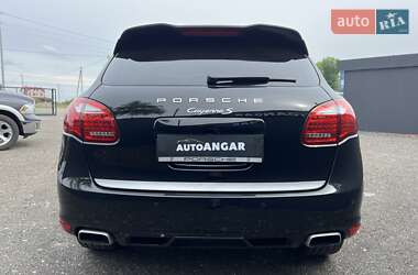 Позашляховик / Кросовер Porsche Cayenne 2010 в 