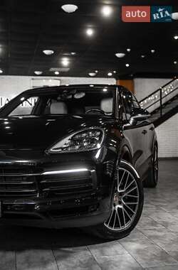 Позашляховик / Кросовер Porsche Cayenne 2020 в 