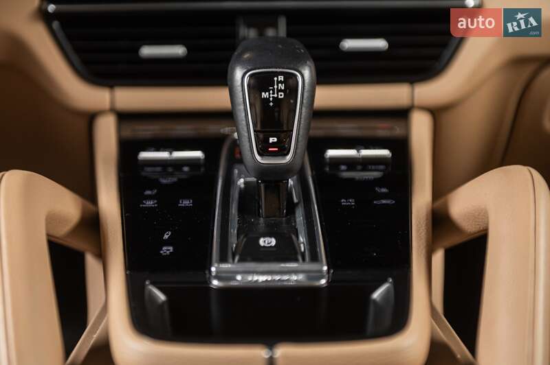 Внедорожник / Кроссовер Porsche Cayenne 2020 в Одессе