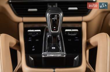 Позашляховик / Кросовер Porsche Cayenne 2020 в 