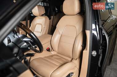 Позашляховик / Кросовер Porsche Cayenne 2020 в 