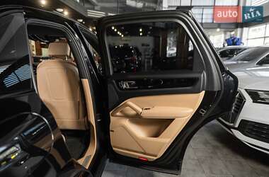 Позашляховик / Кросовер Porsche Cayenne 2020 в 