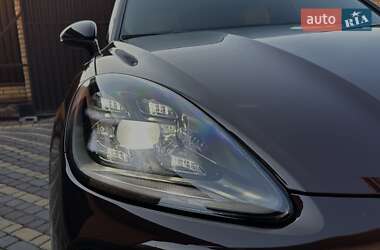 Внедорожник / Кроссовер Porsche Cayenne 2020 в 