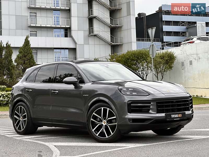 Позашляховик / Кросовер Porsche Cayenne 2024 в Києві
