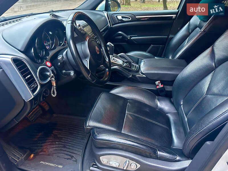 Внедорожник / Кроссовер Porsche Cayenne 2013 в Кропивницком фото 12 Внедорожник / Кроссовер Porsche Cayenne 2013 в Кропивницком