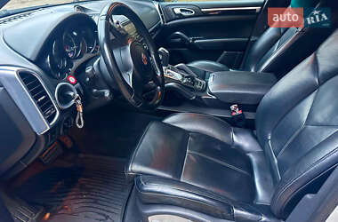 Внедорожник / Кроссовер Porsche Cayenne 2013 в 
