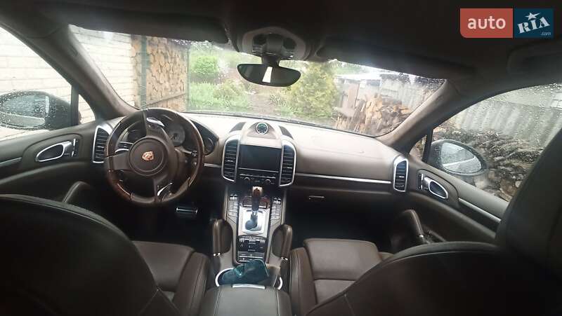Внедорожник / Кроссовер Porsche Cayenne 2012 в Харькове