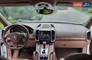 Внедорожник / Кроссовер Porsche Cayenne 2013 в 