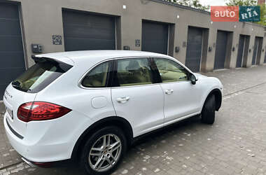Внедорожник / Кроссовер Porsche Cayenne 2013 в 